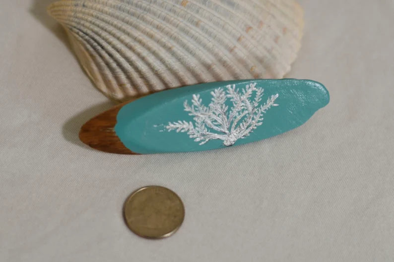 Sparkle coral magnet•beach magnet•beach house decor•original painting•hand painted magnet•Green and sparkly paint•wood magnet•sustainable